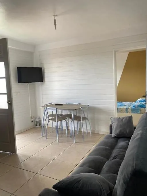 Location Vue Sur Mer Les Trois-Ilets 0*,  Martinique